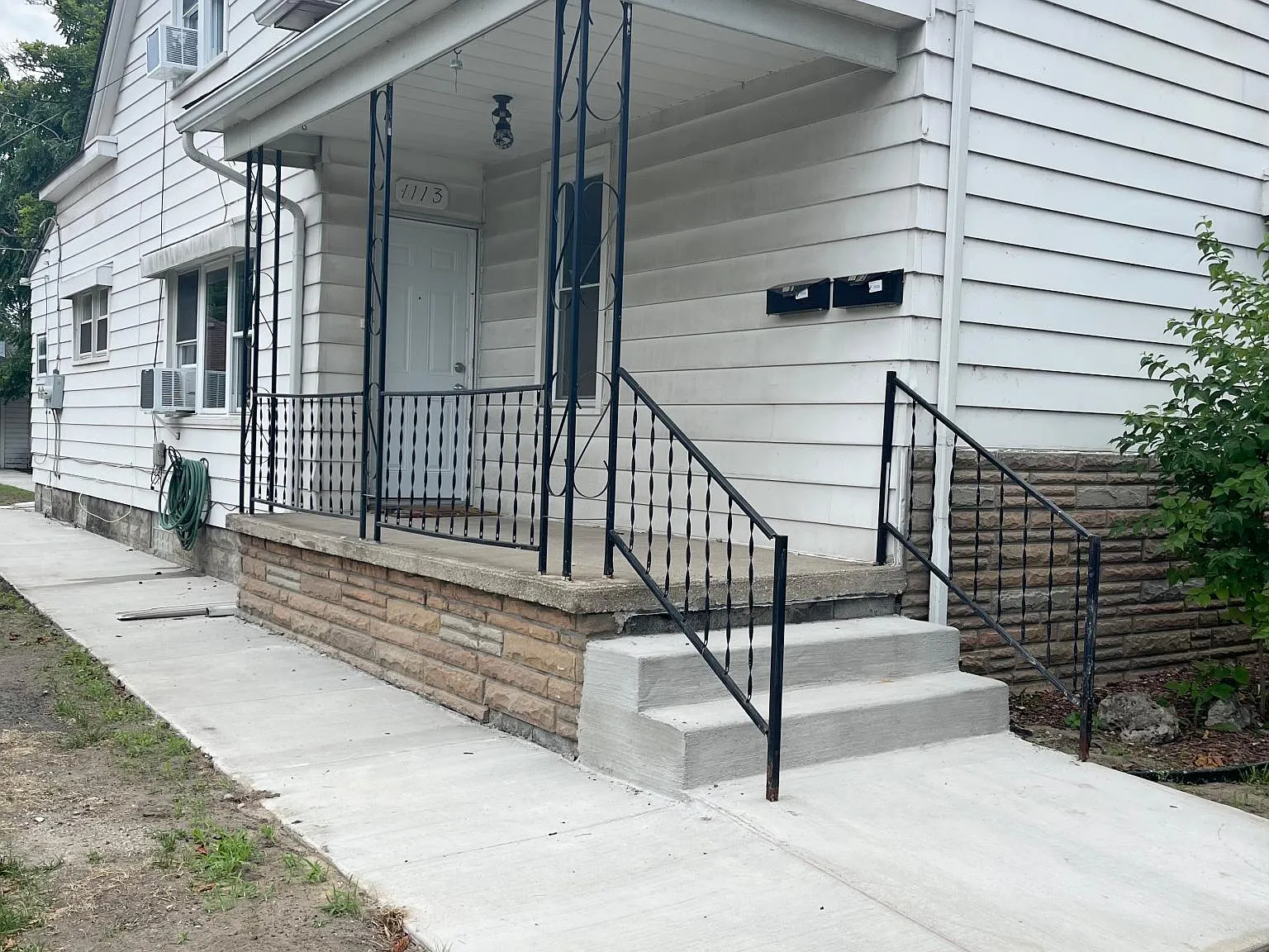 2 bed, 900 sqft, $1,250 — Photo 3