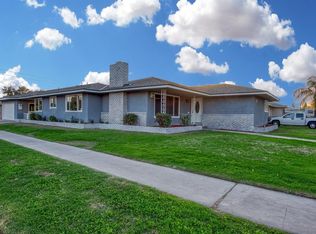 1305 W Brown Ave, Fresno, CA