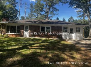 70 Sharp Dr, Carrollton, GA 30117