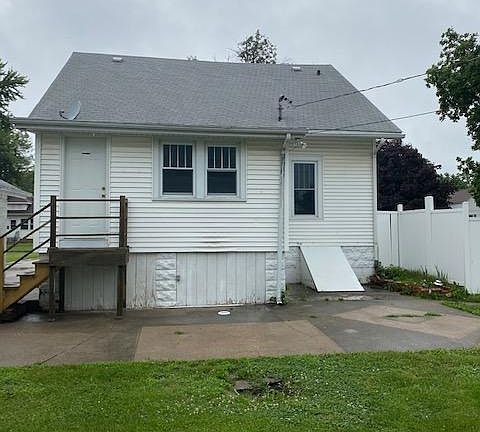 5th image of 2828 Avenue I