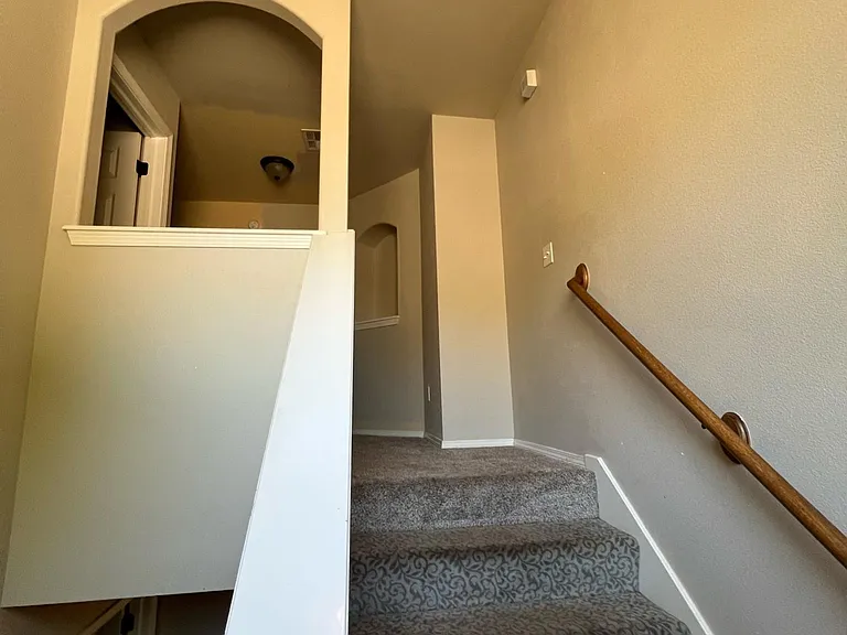 1805 E Jacksonville St — Photo 37