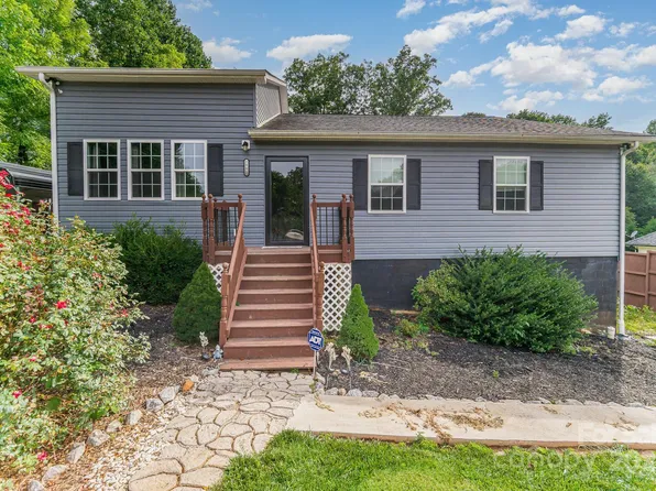 2985 Peachtree St, Claremont, NC 28610