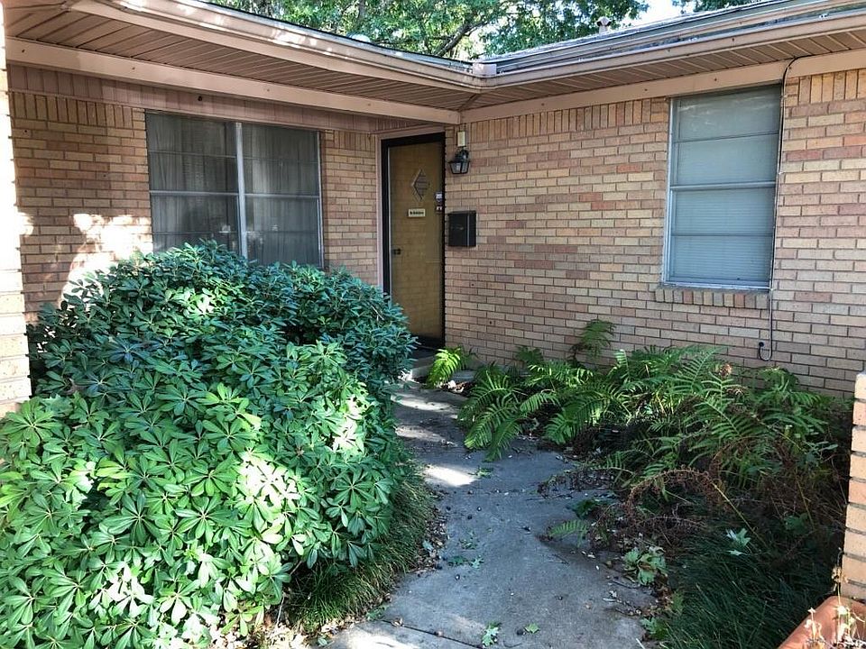 1st image of 1301 Pembrook Dr