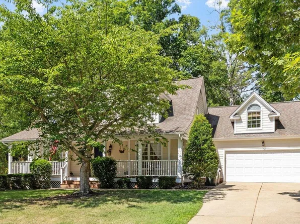 205 Hickory Glen Ln, Holly Springs, NC 27540