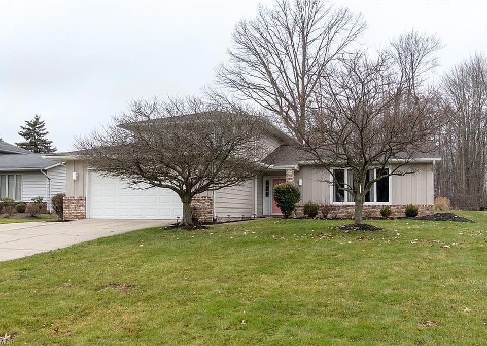 1st image of 32893 Cromwell Dr