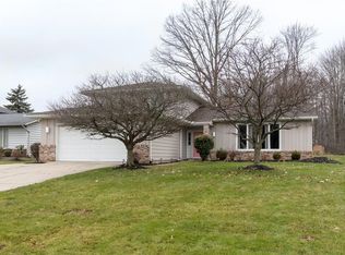 32893 Cromwell Dr, Solon, OH 44139