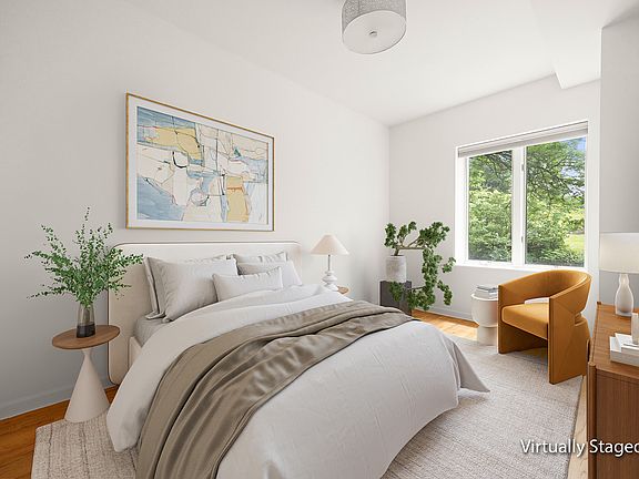 3rd image of 321 23rd St APT 2C