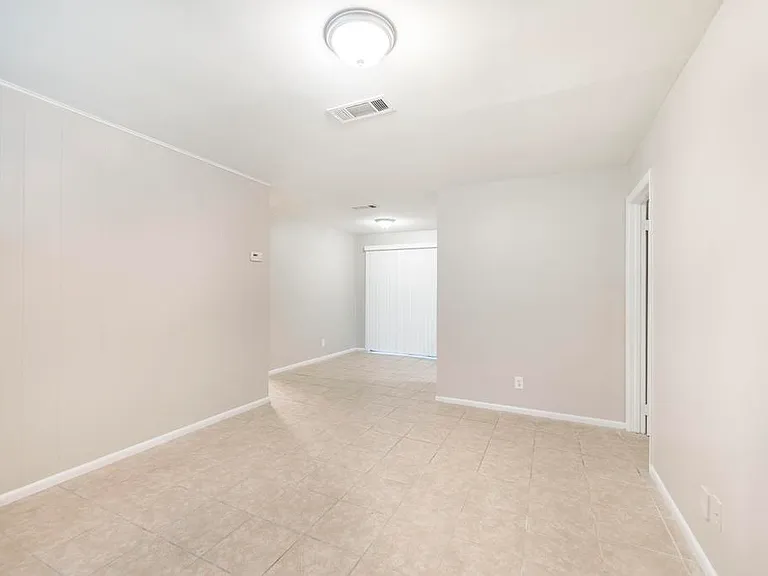 705 American Blvd — Photo 4