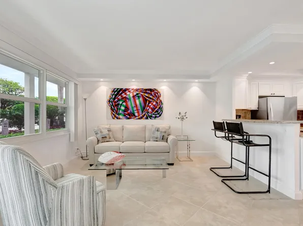 1072 Yarmouth D, Boca Raton, FL 33434