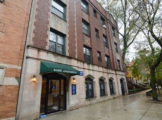 635 W Barry Ave #502, Chicago, IL 60657