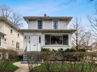 1046 S Maple Ave, Oak Park, IL 60304