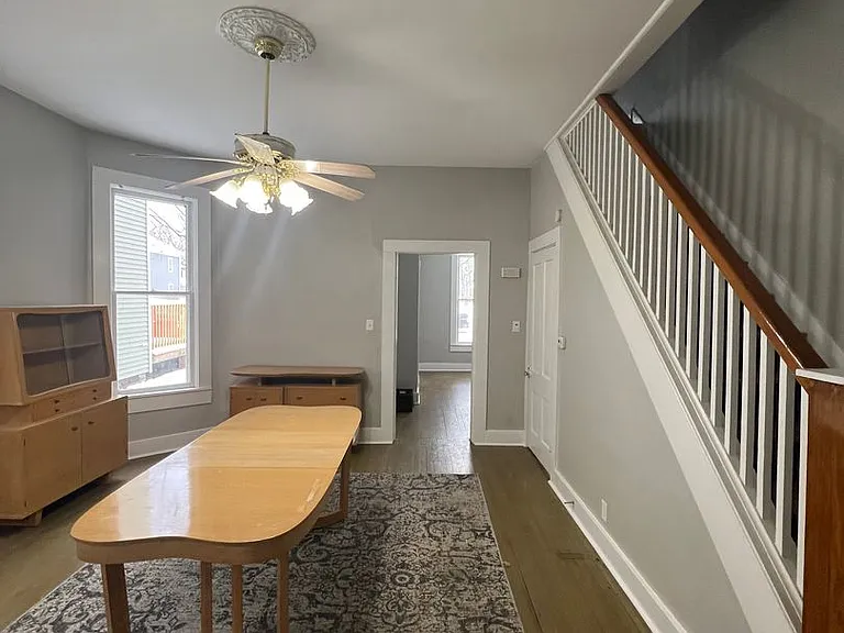 600 S Center St — Photo 10