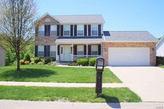 1st image of 1005 Illini Dr
