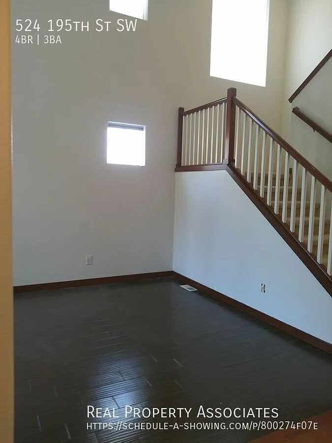 2 Story Home Lynnwood/Bothell — Photo 2