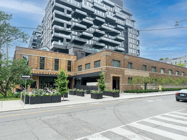 42 Camden St #303 — Photo 32