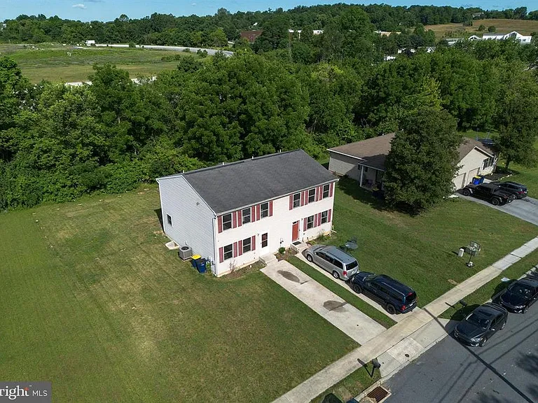 1041 Oberlin Rd — Photo 9