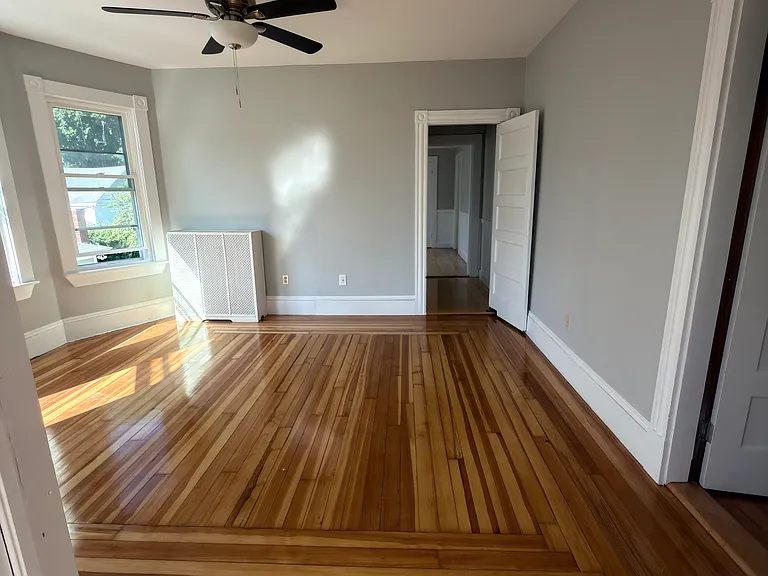 20-22 Florence St #2 — Photo 3