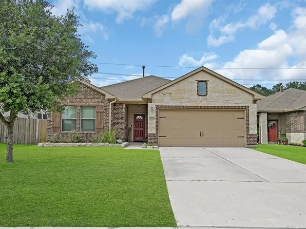 12822 Spruce Cir, Tomball, TX 77375