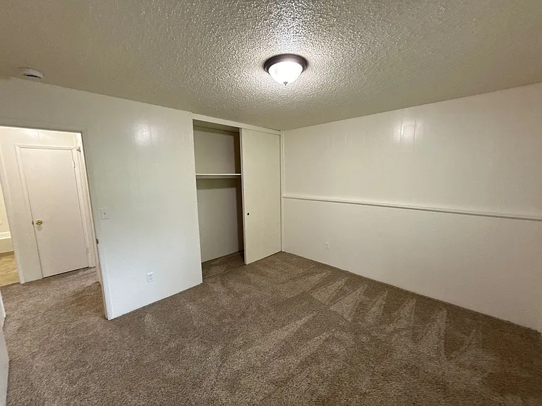 528 SW Levens St #2 — Photo 14