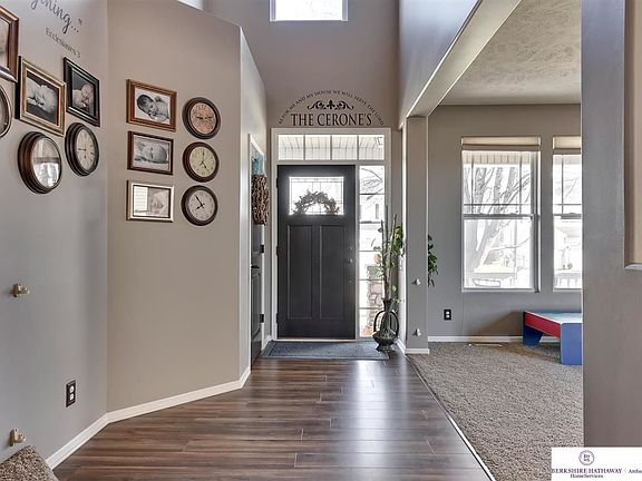 4th image of 5518 S 161st St