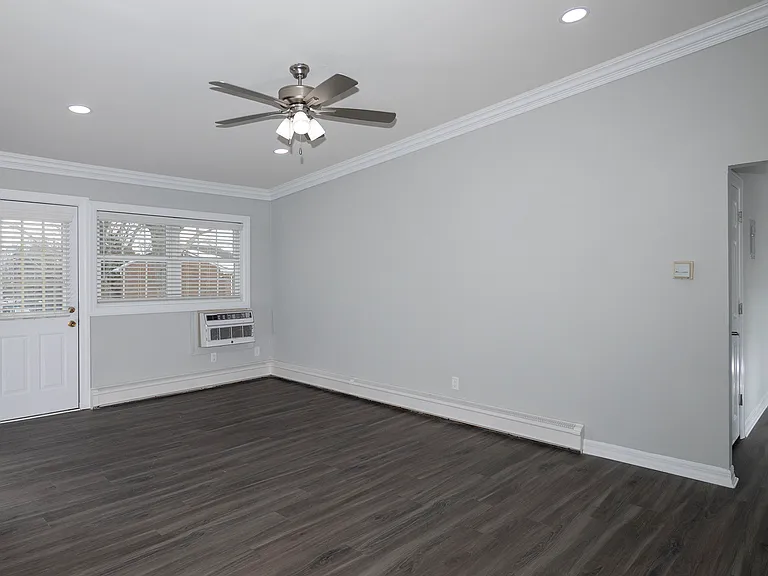 Fairfield Pines East — Photo 12
