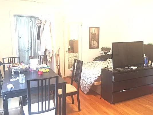 Rented by Pink Stone Realty LLC | media 12