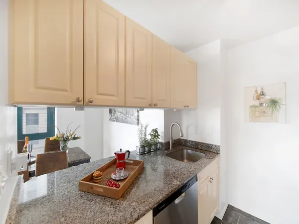 1 Irving Place image 8 of 18