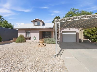 409 Valencia Dr NE, Albuquerque, NM, 87108
