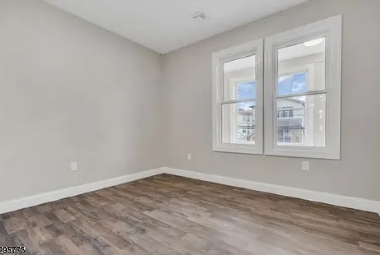 89 Schley St #2 — Photo 11