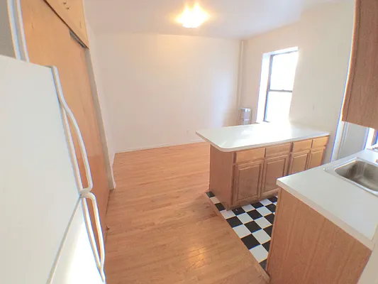 Rented by Kamgirsons & Company, Inc. | media 3