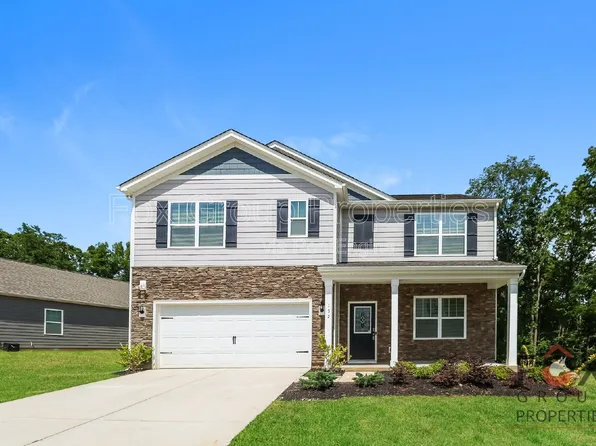 132 Scotsway Ct, Troutman, NC 28166