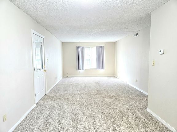 3rd image of 3032 SW Lydia Ave APT 103