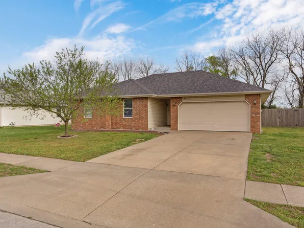 241 W Wilson Street, Republic, MO 65738