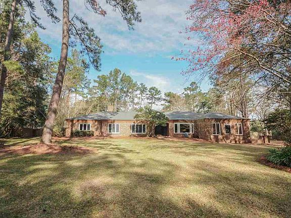 2nd image of 2033 Chatsworth Way