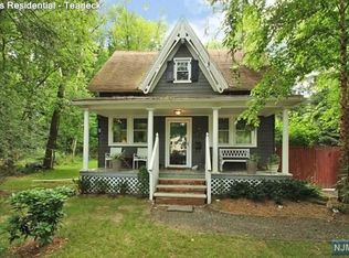 780 Old Newbridge Rd, Teaneck, NJ 07666