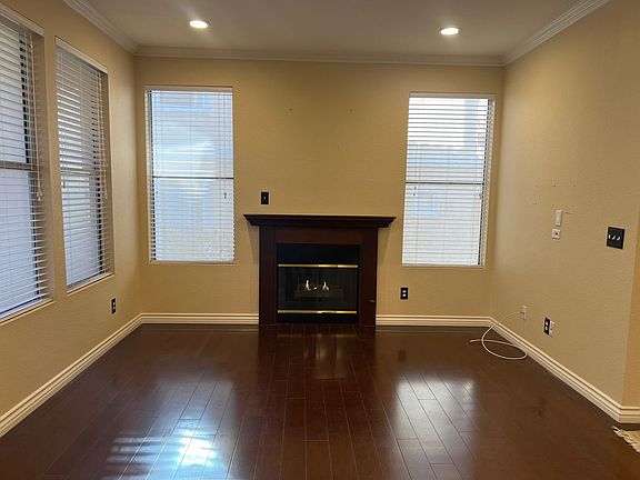 5th image of 251 S Green Valley Pkwy Unit 5014