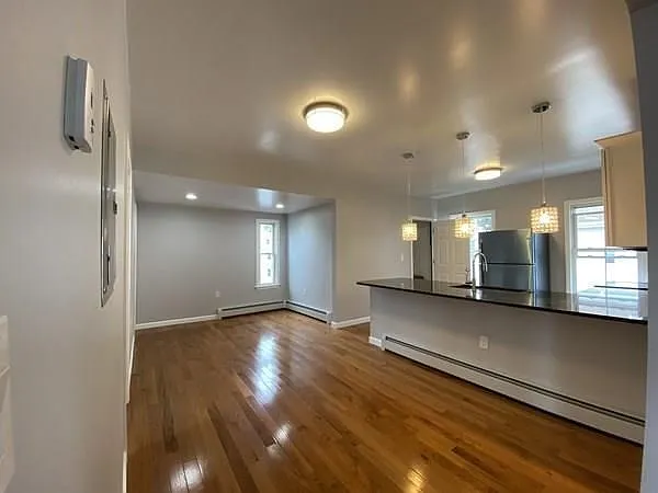 1 Westford Pl #2 — Photo 5