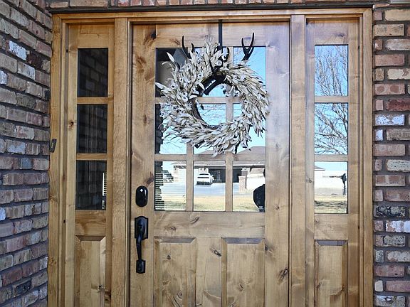 4th image of 909 State Road 77 Rd