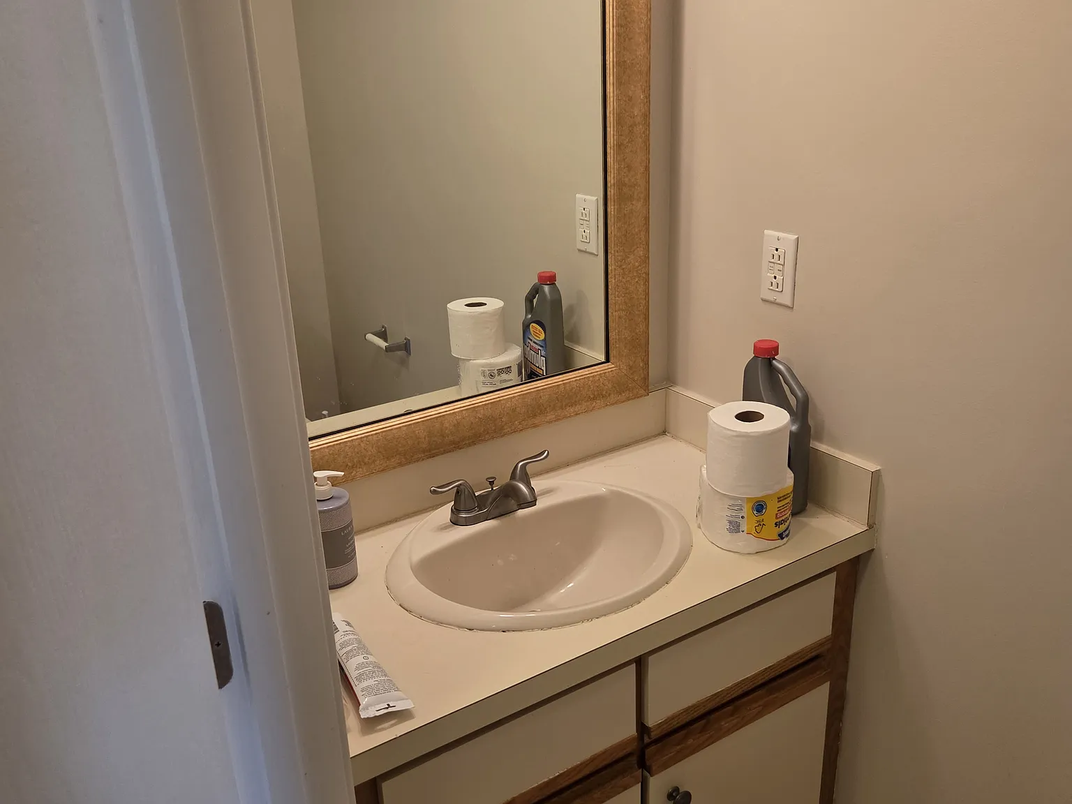 2 bed, 1276 sqft, $3,000 — Photo 3
