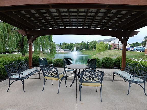 4th image of 3548 Chestnut Park Ln