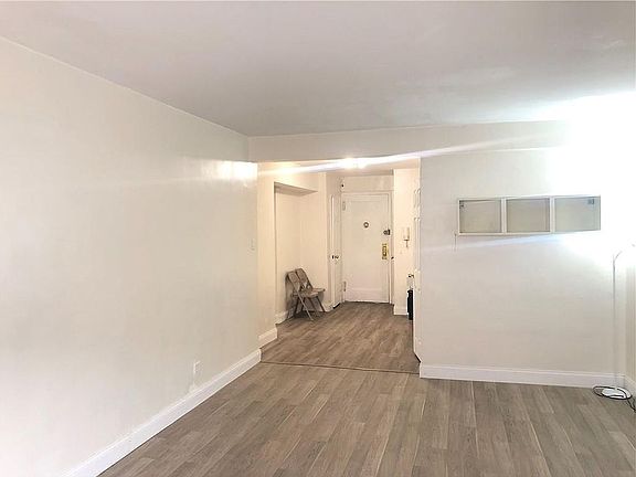 4th image of 105-55 62nd Dr APT 4J