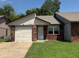 14227 S Hickory Pl E, Glenpool, OK 74033