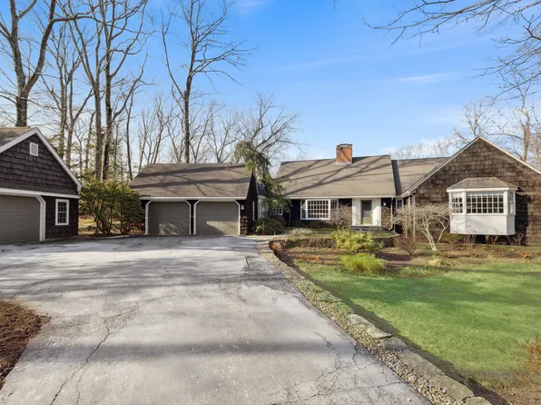 15 Poplar Hill Drive, Farmington, CT 06032