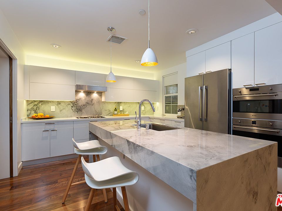 1st image of 12975 Agustin Pl #A107