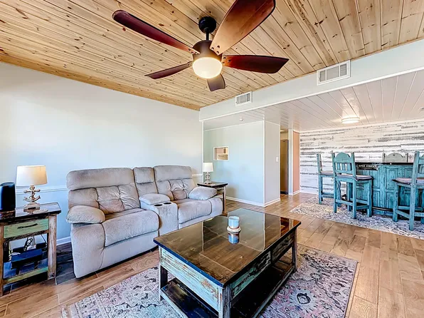 60 Club House Dr APT 201, Palm Coast, FL 32137