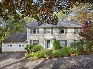 11 Kitchel Rd, Mount Kisco, NY 10549