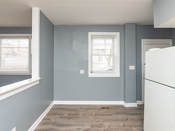 4th image of 1656 N Keeler Ave APT 1B