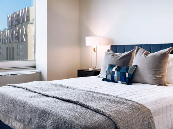 315 West 33rd Street image 6 of 23