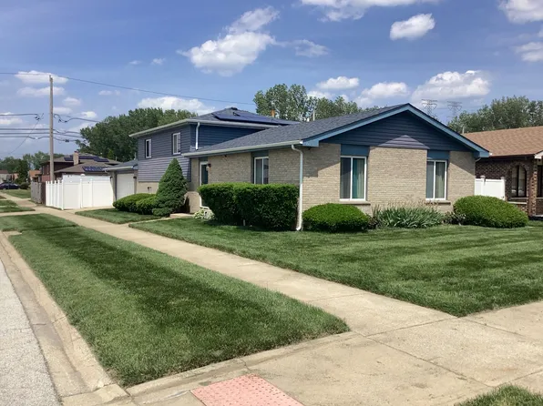 1074 George St, Calumet City, IL 60409