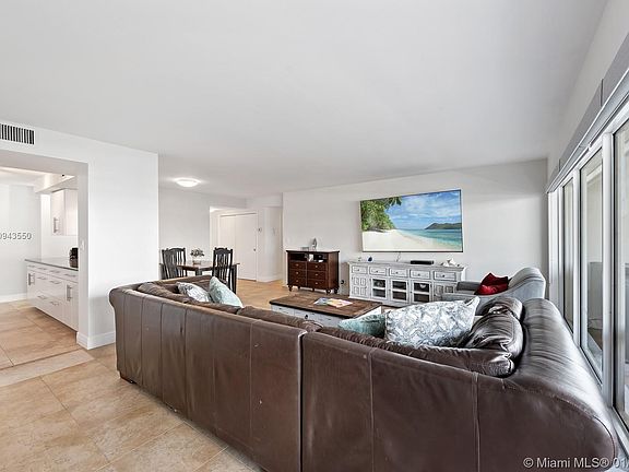 5th image of 2100 S Ocean Dr APT 3F